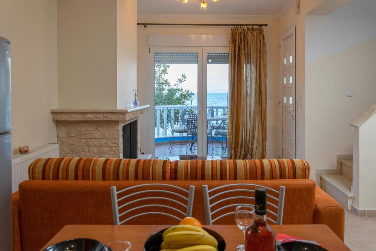 Just On The Sea 1 Villa Nea Iraklitsa Exterior photo